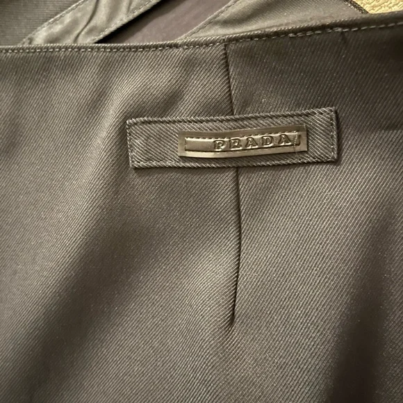 Prada Black Pencil Skirt with Zipper Accent - Picture 3 of 10